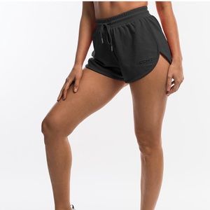 Echt free flow shorts